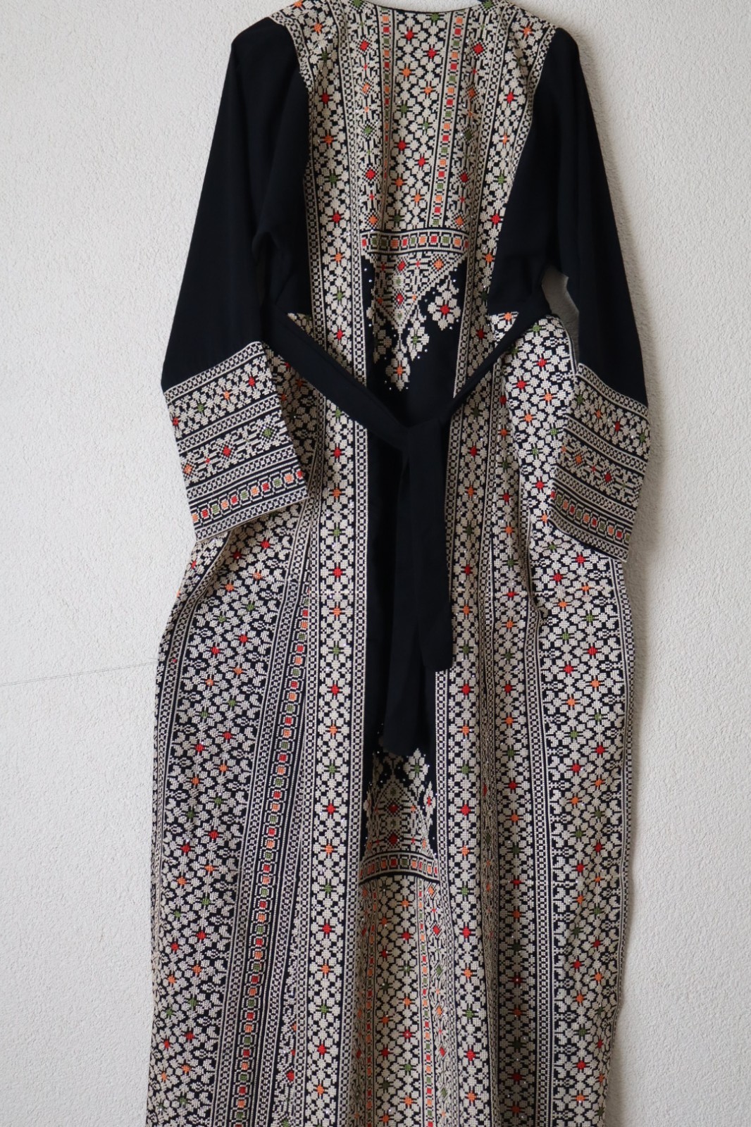 Traditional Palestinian / Jordanian Embroidered Thobe Kaftan Dress Black-JAWHARA