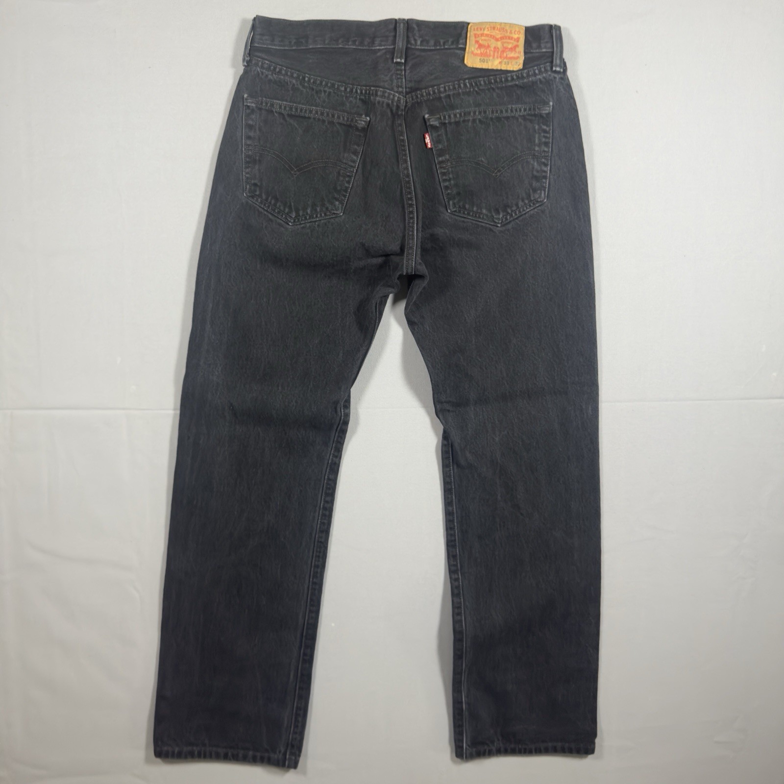 Levi’s 501 Original Fit Jeans Mens 33×32 Black Button Fly Straight Leg Cotton