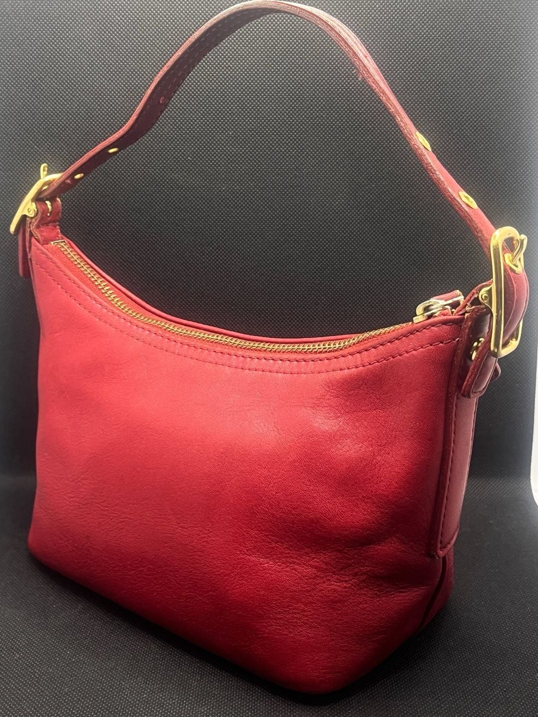 Vintage Coach Red Glovetanned Leather West Small Hobo Bag 9844