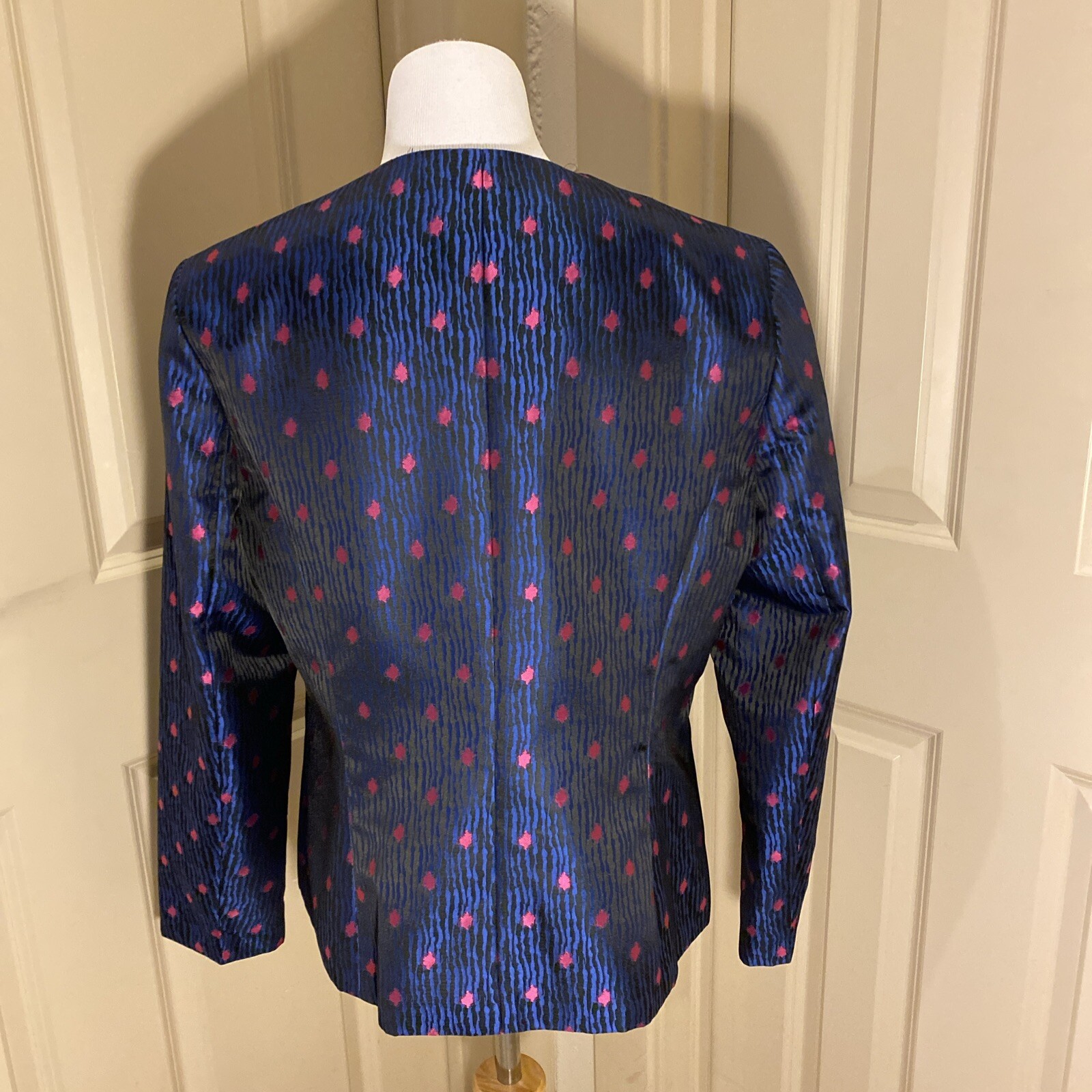 Anne Klein Blazer Sz 14 Metallic Blue Black Hot Pink, 20.75″ Across / 23.5″ Long