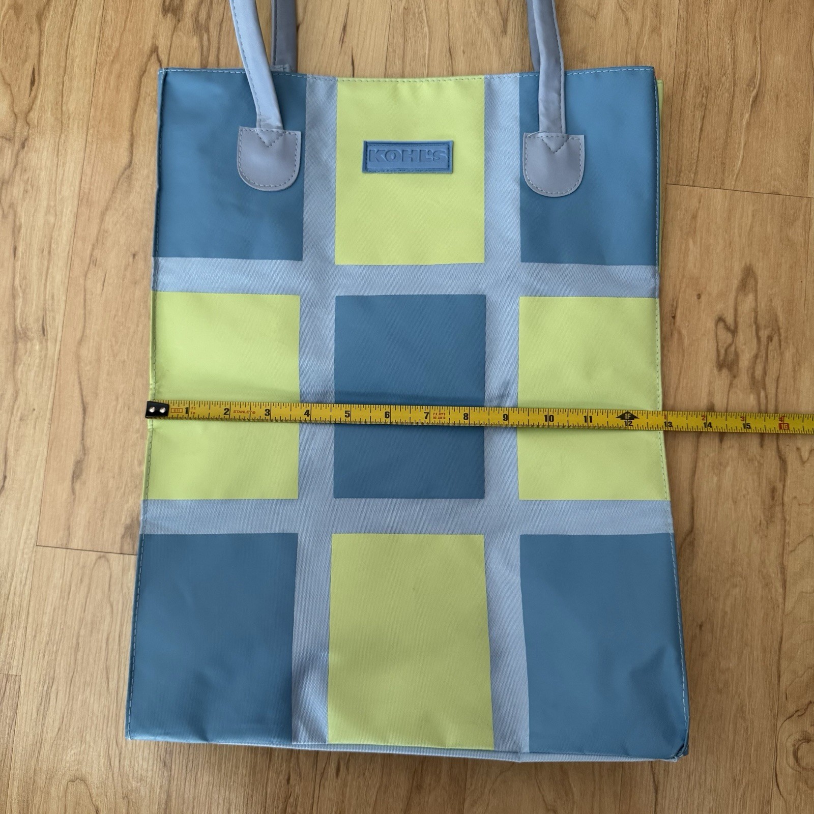 KOHLS BLUE GREEN TOTE SHOPPING CARRYING BEACH BAG 17×13” RUBBER LINED ZIPPER NEW