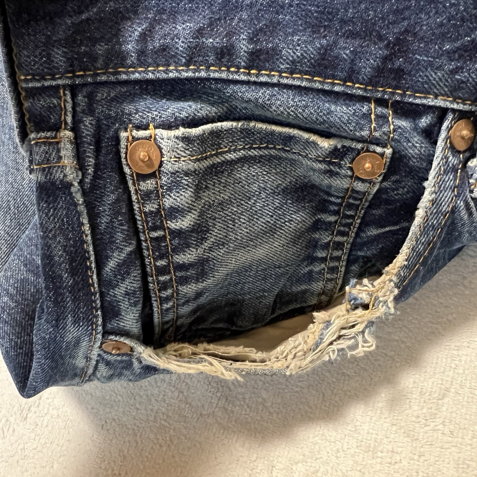 Levi’s 501XX 555 Valencia USA Big E Selvedge Jeans W33 L36 Distressed Boro