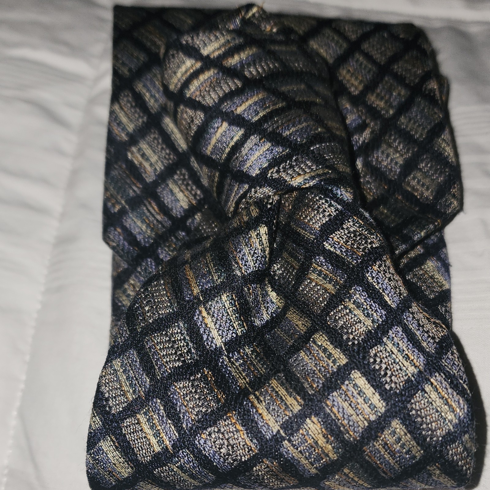Structure Men’s Designer Silk Woven Tie Geometric Pattern Black Gold Blue