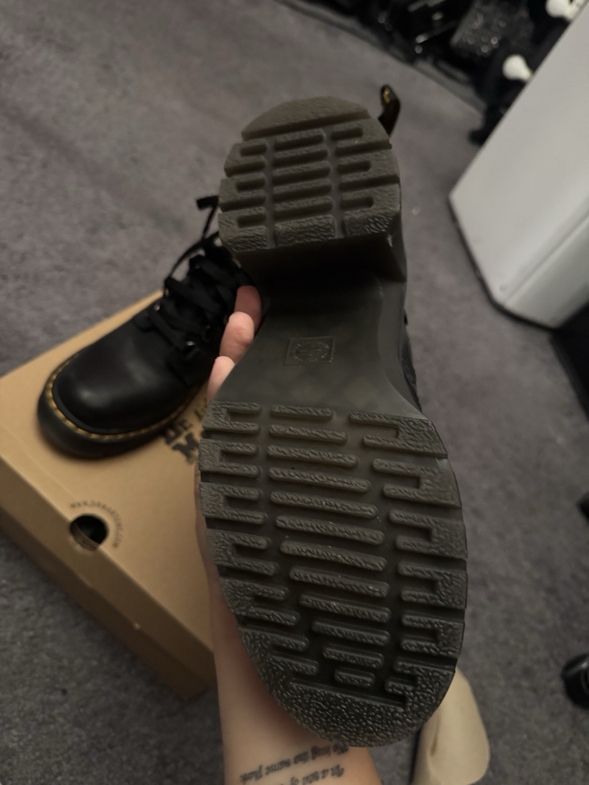 Dr. Martens Black Leather Combat Ankle Boots Lace-Up Round Toe US 8
