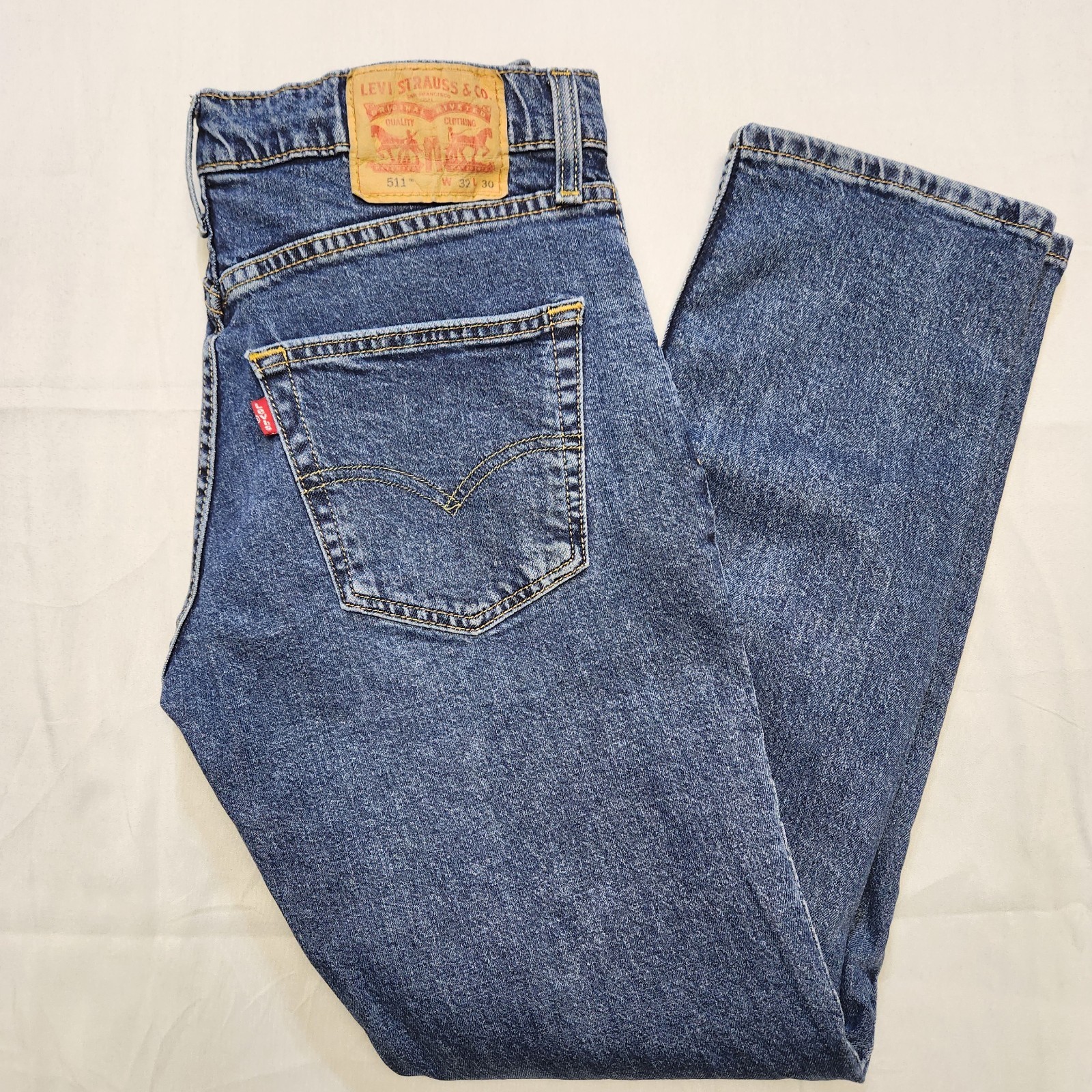 Levi’s Men’s Slim Fit Medium dark Blue 511 Denim Jeans Size 32×30 Americana