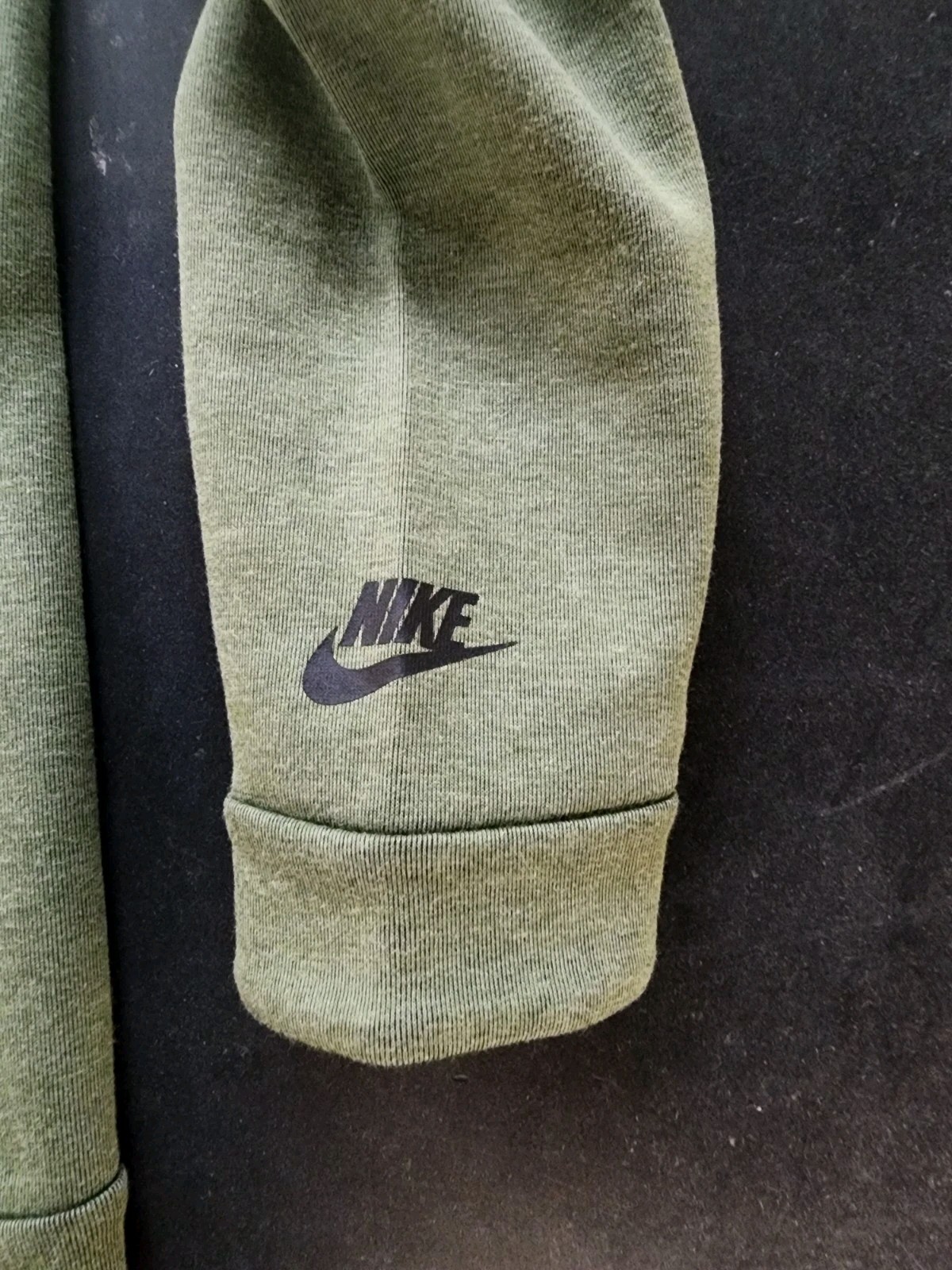 Nike NSW Tech Fleece Men’s Crewneck Sweatshirt – Olive Palm Green – Size Large