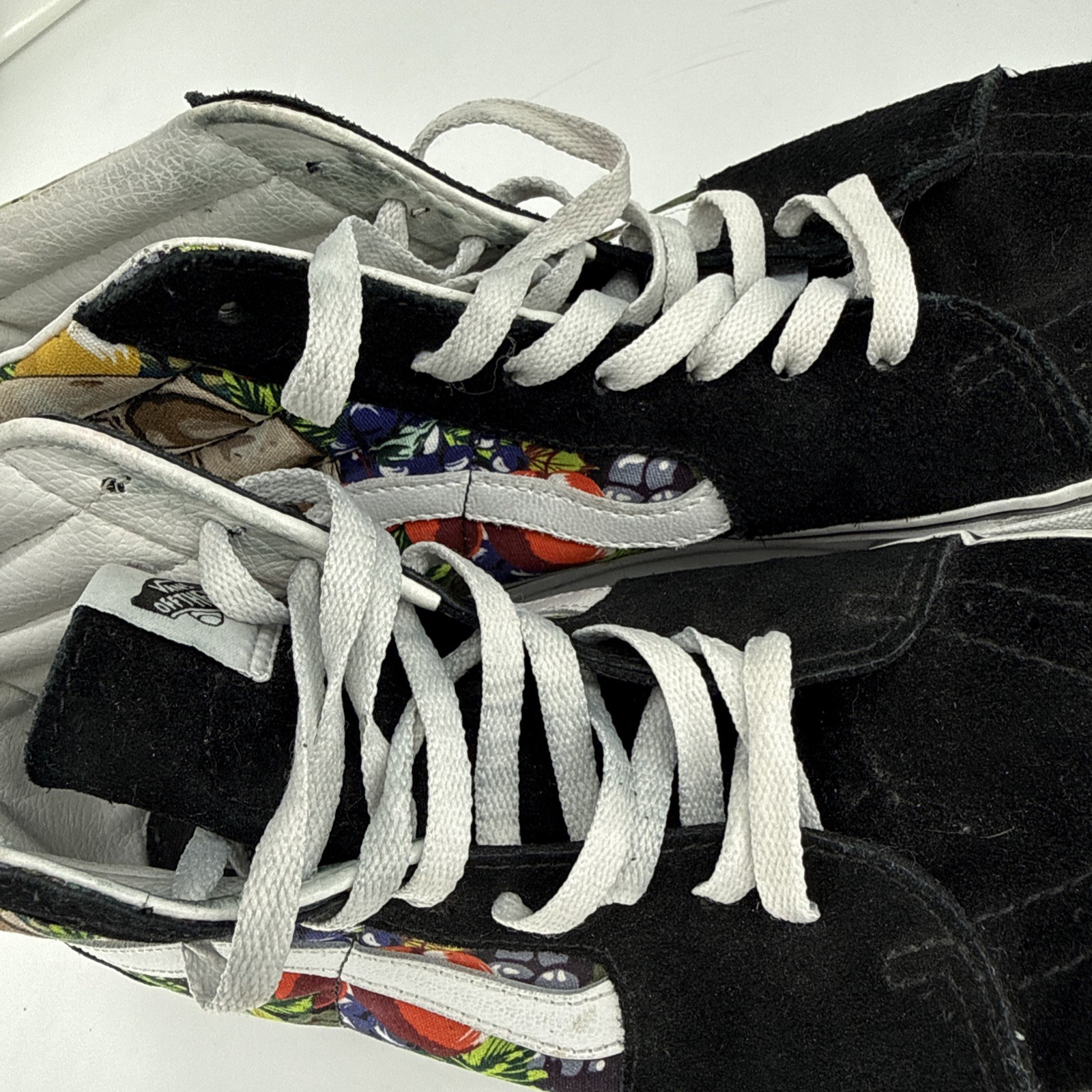 VANS Sk8 Hi Fruit Skull Skeleton Black White Striped Shoe Unisex Sz M 9.5 /W 11