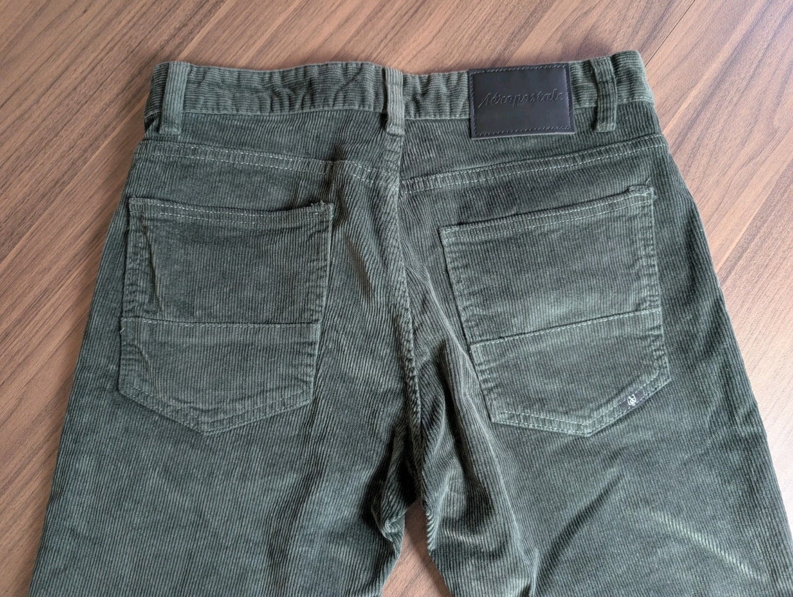 Aeropostale Mens 30×32 Olive Green Corduroy Pants Straight Stretch Casual 5…