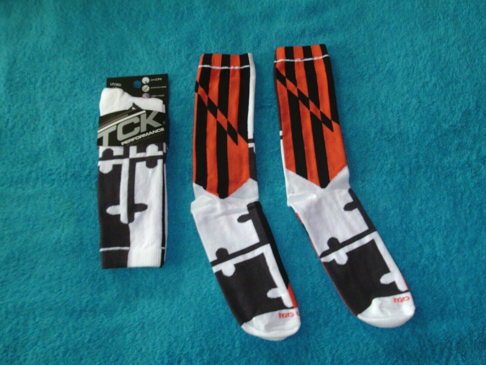 1 Pair TCK Performance Athletic Socks Size Medium Printed Grey Orange Black