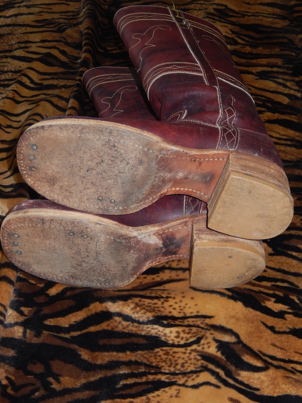 Vintage Frye Maroon Black Label 60s Boots Women’s Size 6
