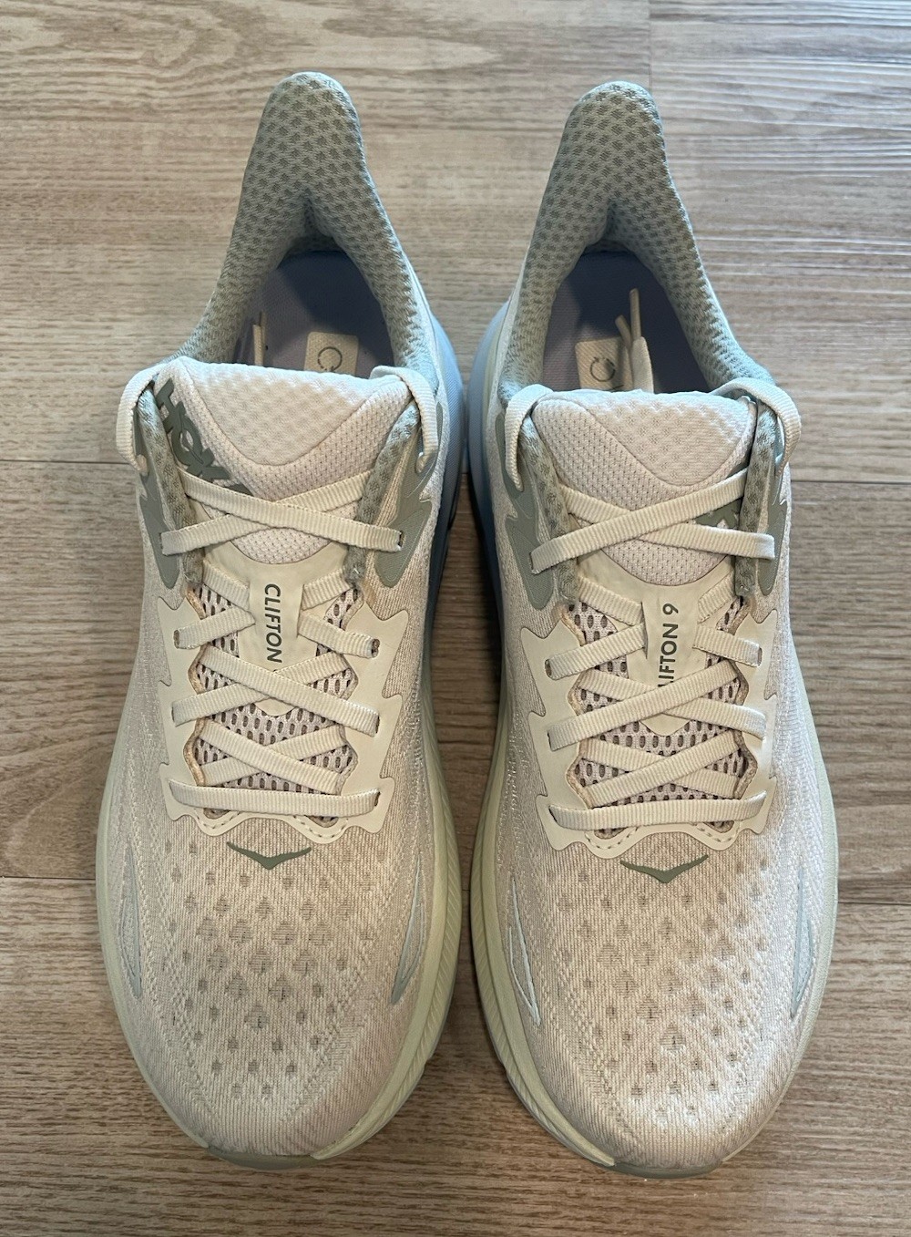 New Hoka Clifton 9 Running / Walking Shoes Men’s Size 9 – Oat Milk/Barley