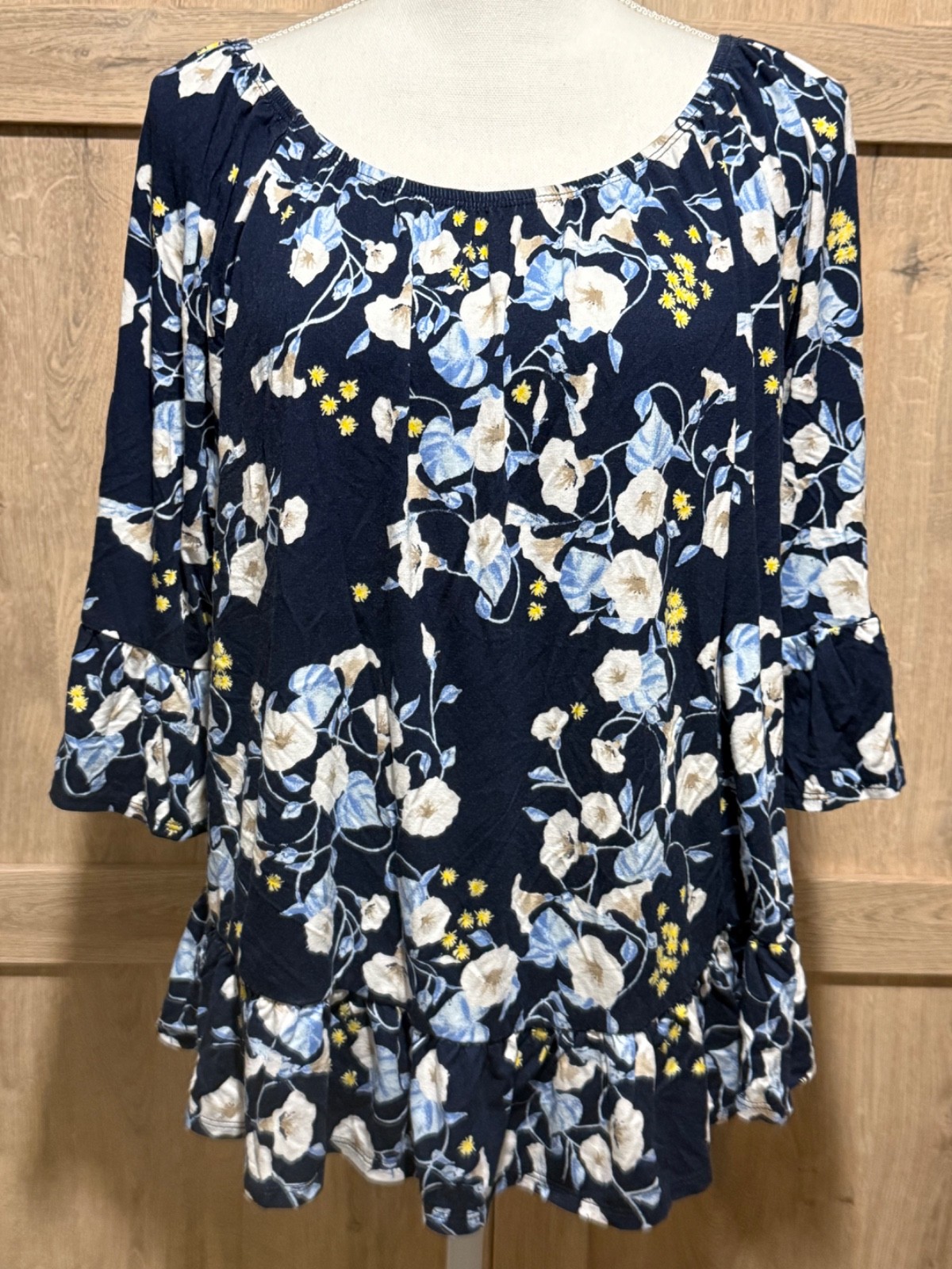 Style & Co XL Womens Top Blue Floral Design Scoop Neck 3/4 Flutter Sleeves