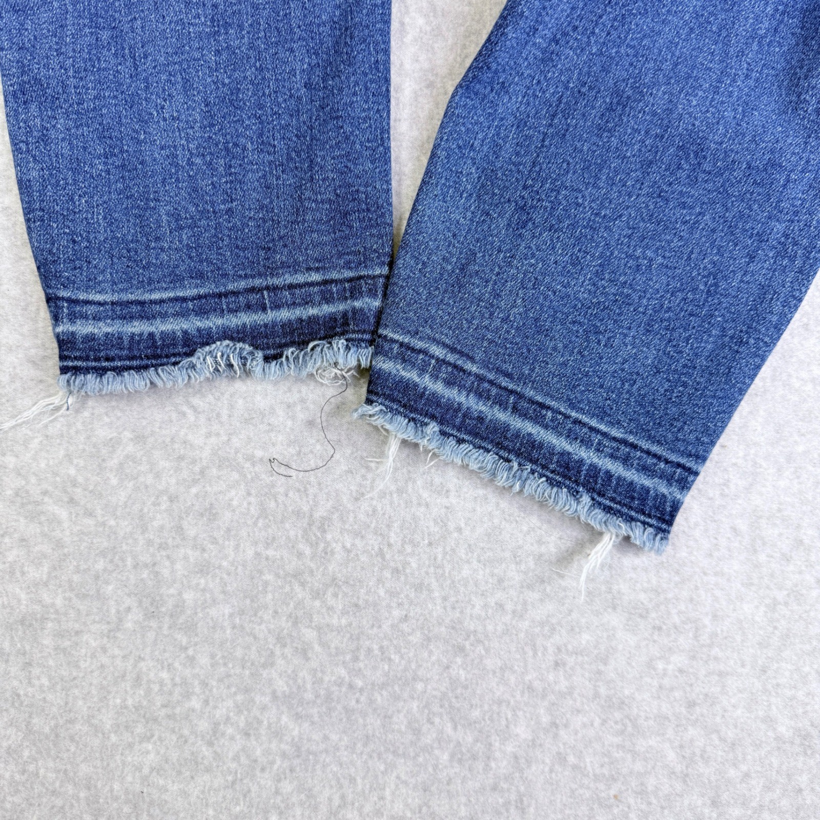 Judy Blue Slim Fit Jeans Womens 13/31 Blue Excellent Raw Hem JB88704 High Rise