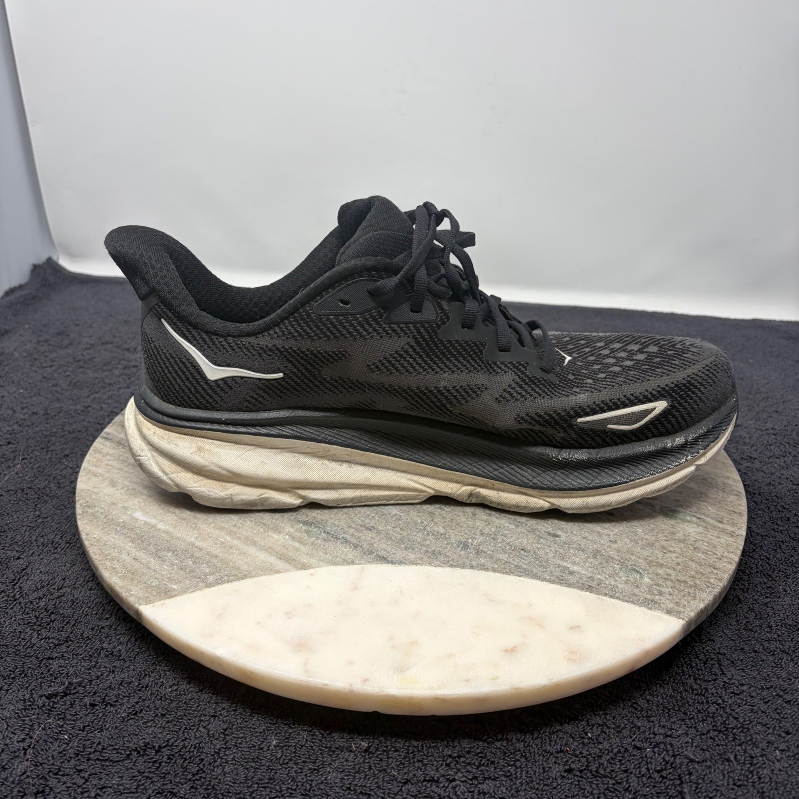 Hoka Clifton 9 Mens Running Shoes Black White 1127895 BWHT Size 11D