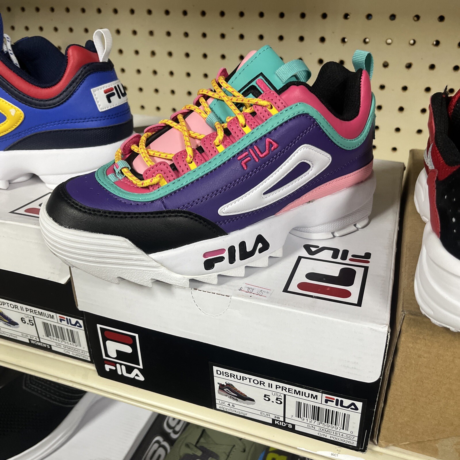 All Tenis On Existen Are 20% Off Just Asking Your Favorite And If Is Available.