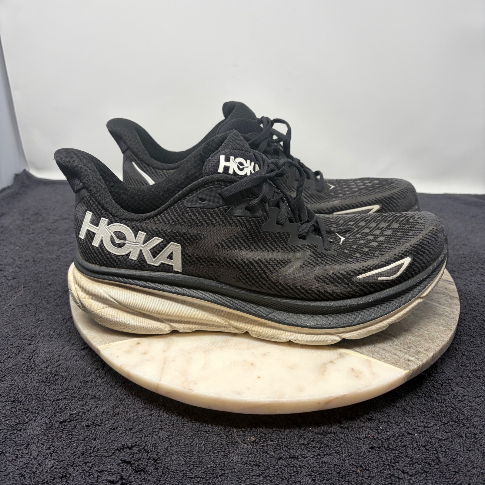 Hoka Clifton 9 Mens Running Shoes Black White 1127895 BWHT Size 11D