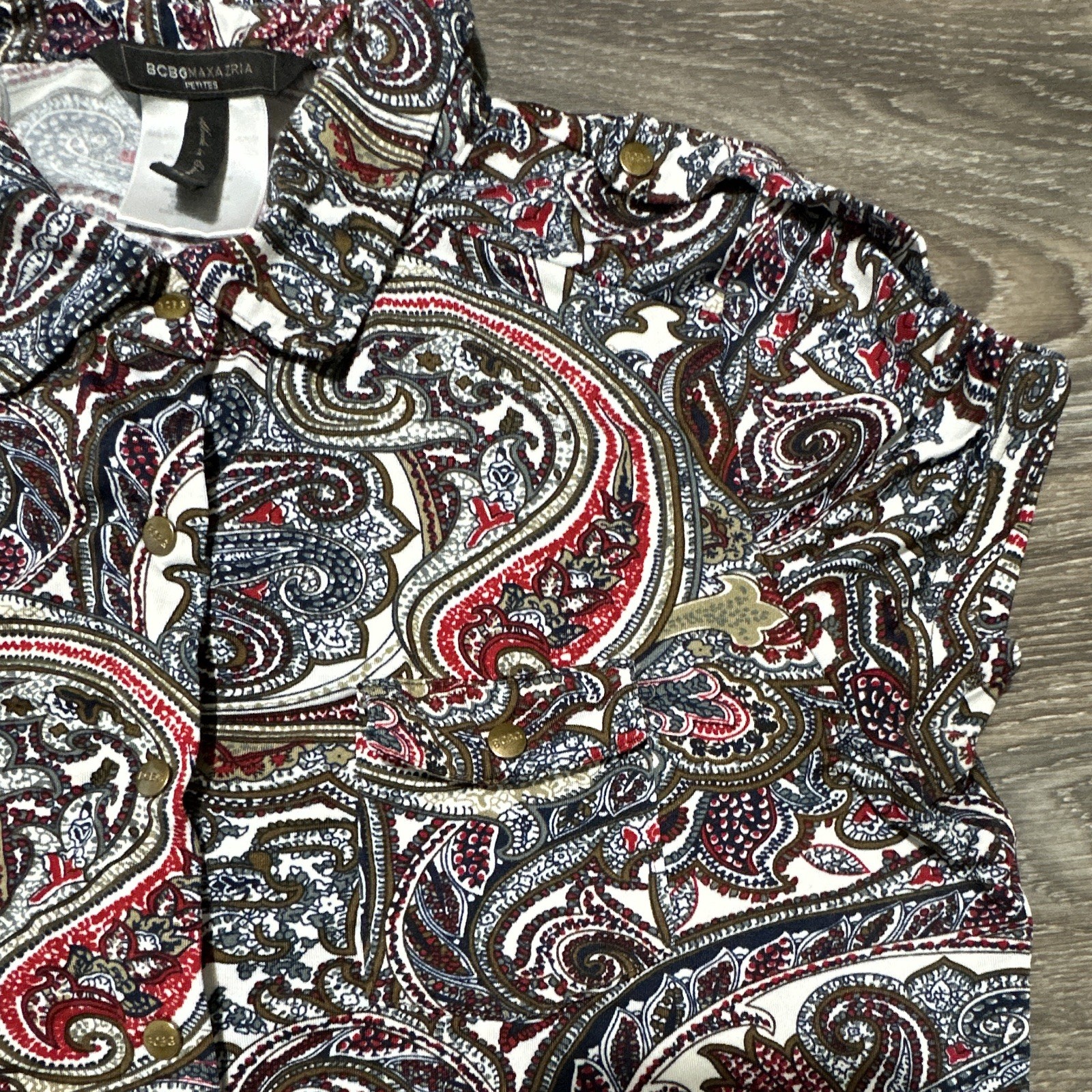 BCBGMAXAZRIA Petites S Multicolor Paisley Sleeveless Collared Button Blouse