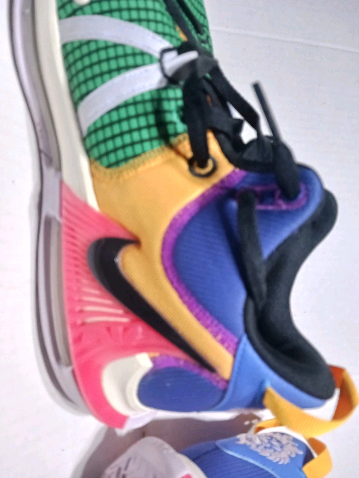 Nike LeBron Witness 7 HO22 Men’s Size 10.5 Basketball Shoes D1123501 Multicolor