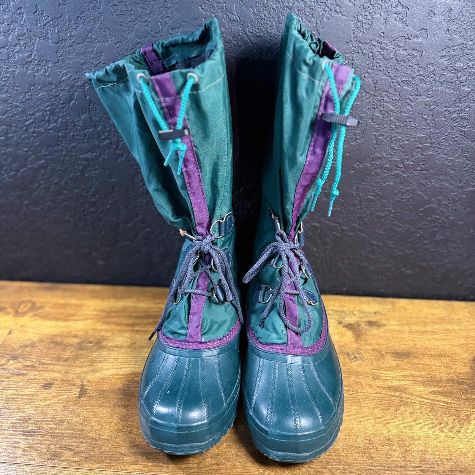Sorel Free Spirit Teal Purple Nylon Rubber Winter Snow Boots Women Size 9