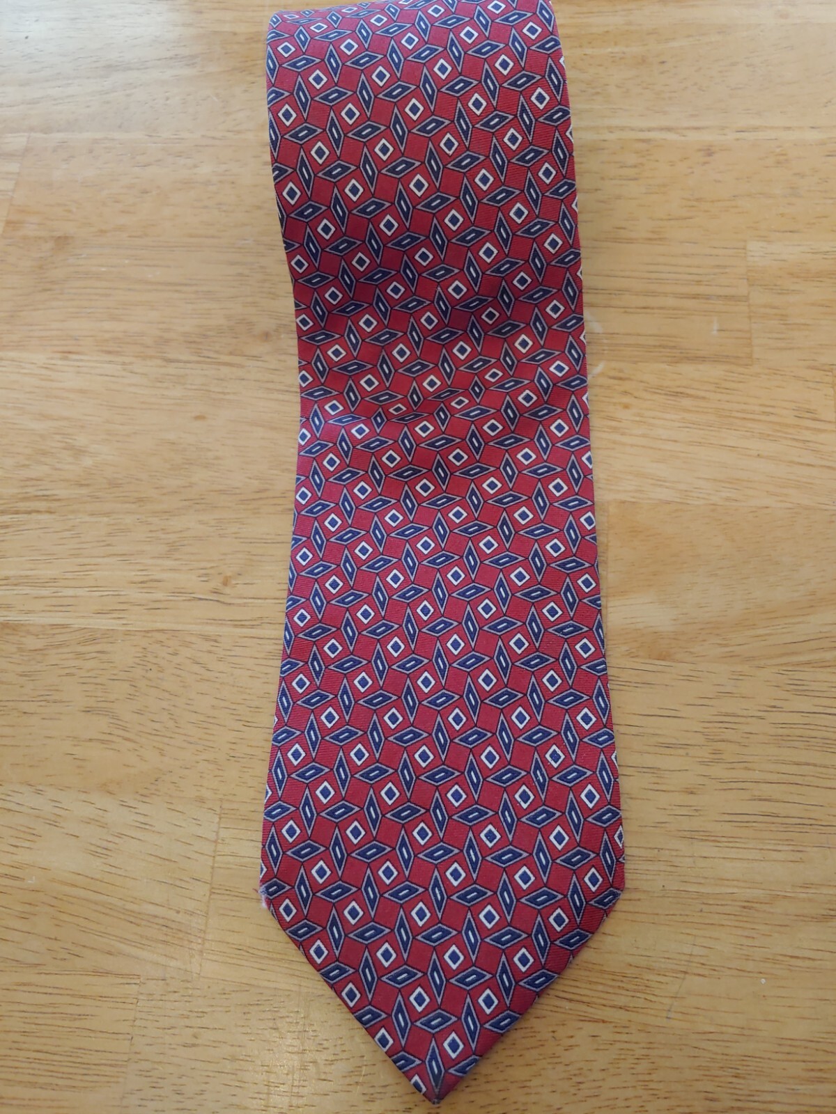 BROOKS BROTHERS RED GEOMETRIC 100% SILK NECKTIE MADE IN USA 58in X 3.5 in