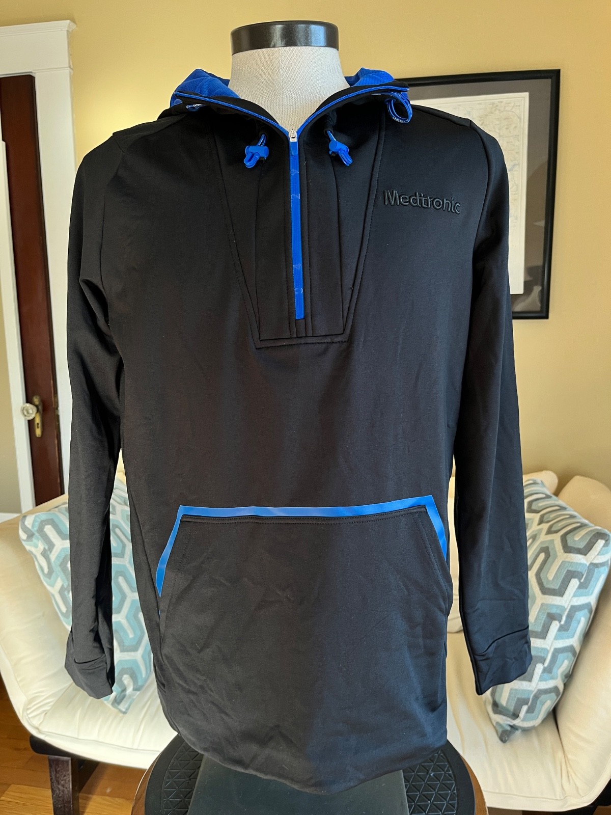 NWT UNRL Crossover 1/2 Half Zip Hoodie Pullover Black Mens Sz. M **BRANDING**