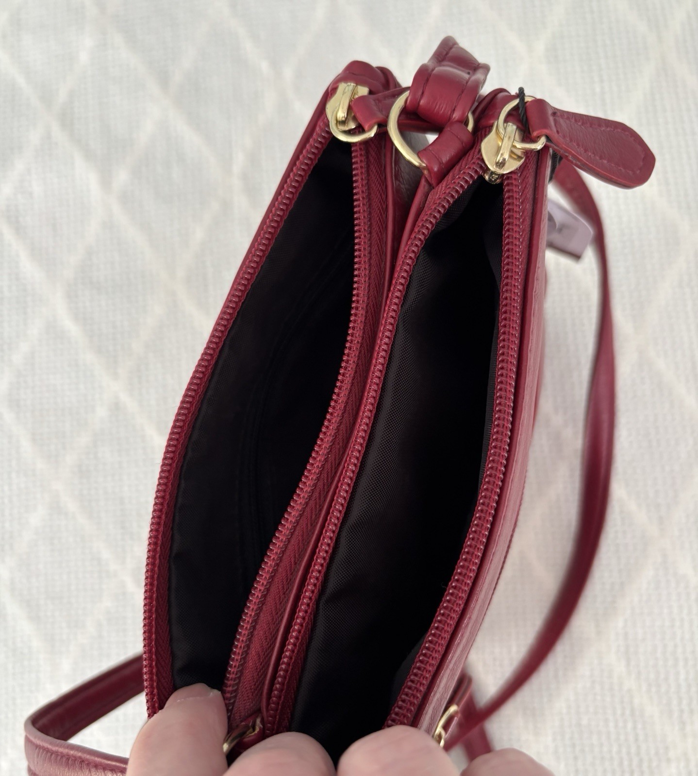 Mundi Red Crossbody Vegan Leather Adjustable Strap Multiple Compartments NEW!