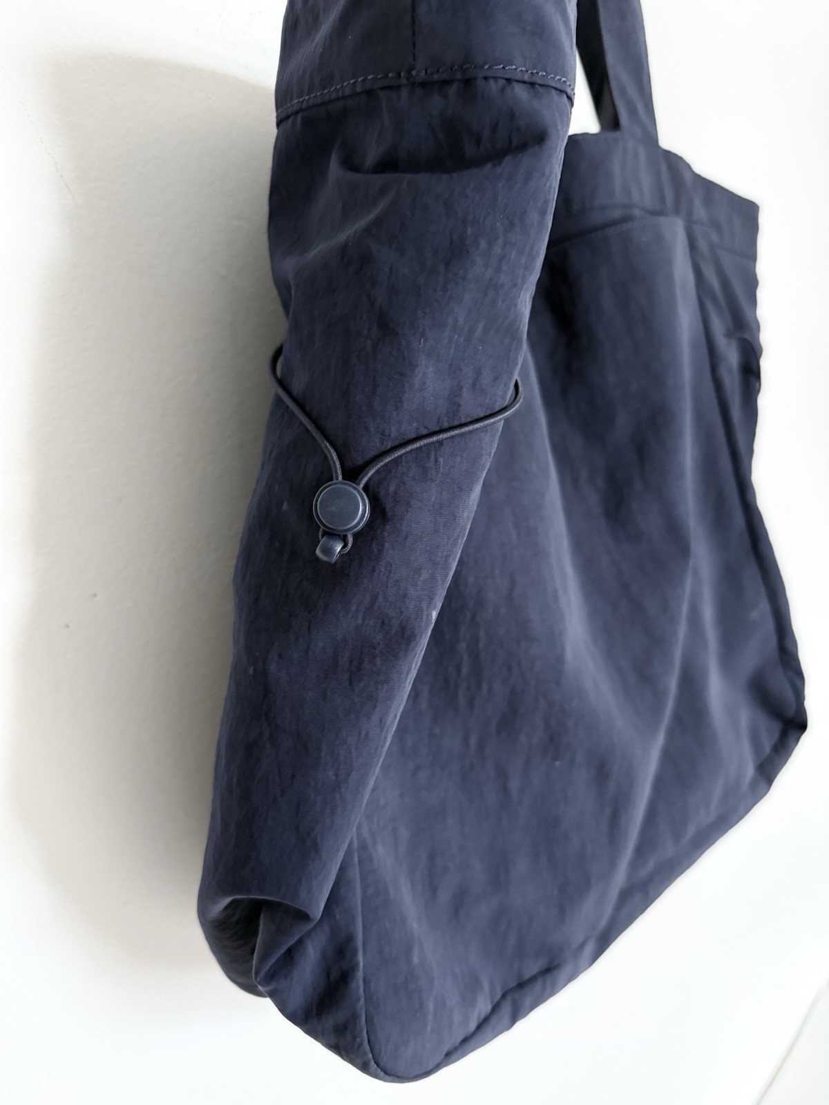 Lululemon Side Cinch Shopper Bag 18L in NAVY Water Repellent Athleisure Sports