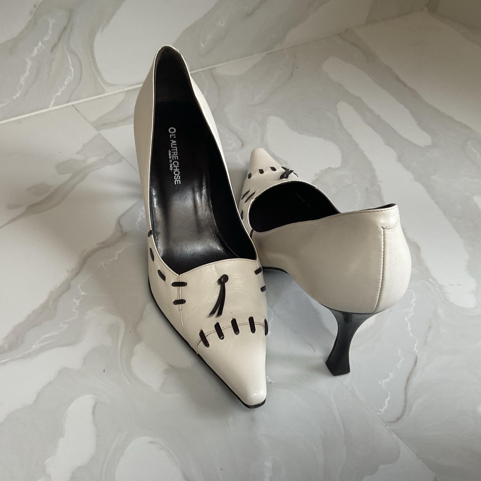 OL’AUTRE CHOSE Italian Ladies Heels Sz37 Detailed Stitch Cream Leather US 7
