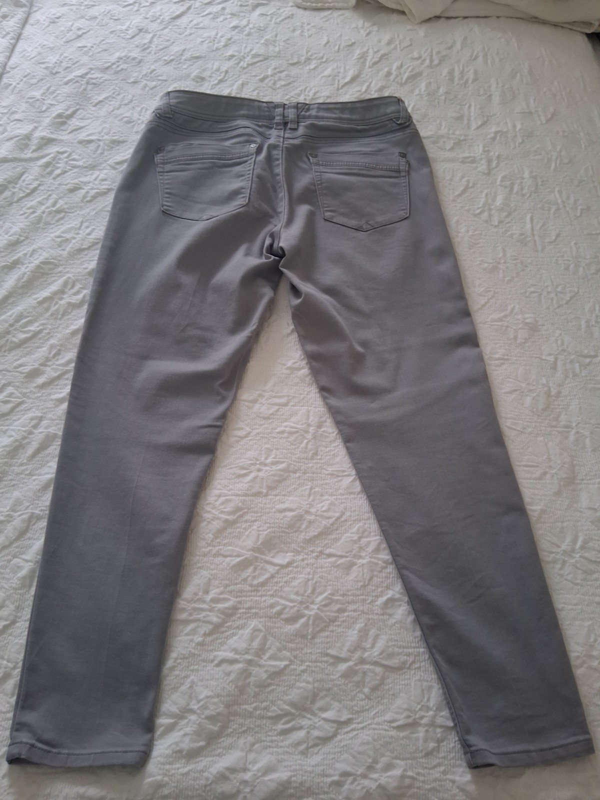 Democracy AB Technology Skinny Jeans Women’s Size 10 Light Grey Stretch Pants
