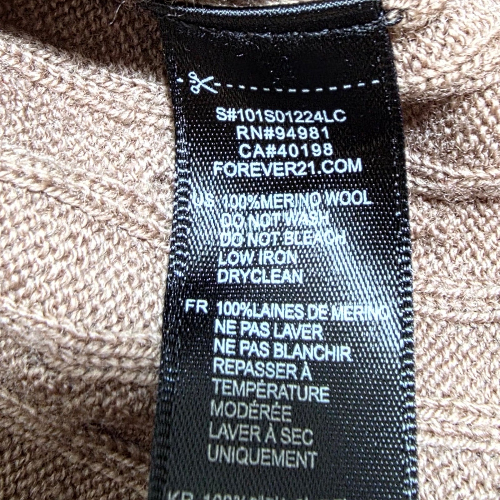 Love21 Cardigan Womens Medium Brown 100% Merino Wool Cable Knit V-Neck Sweater