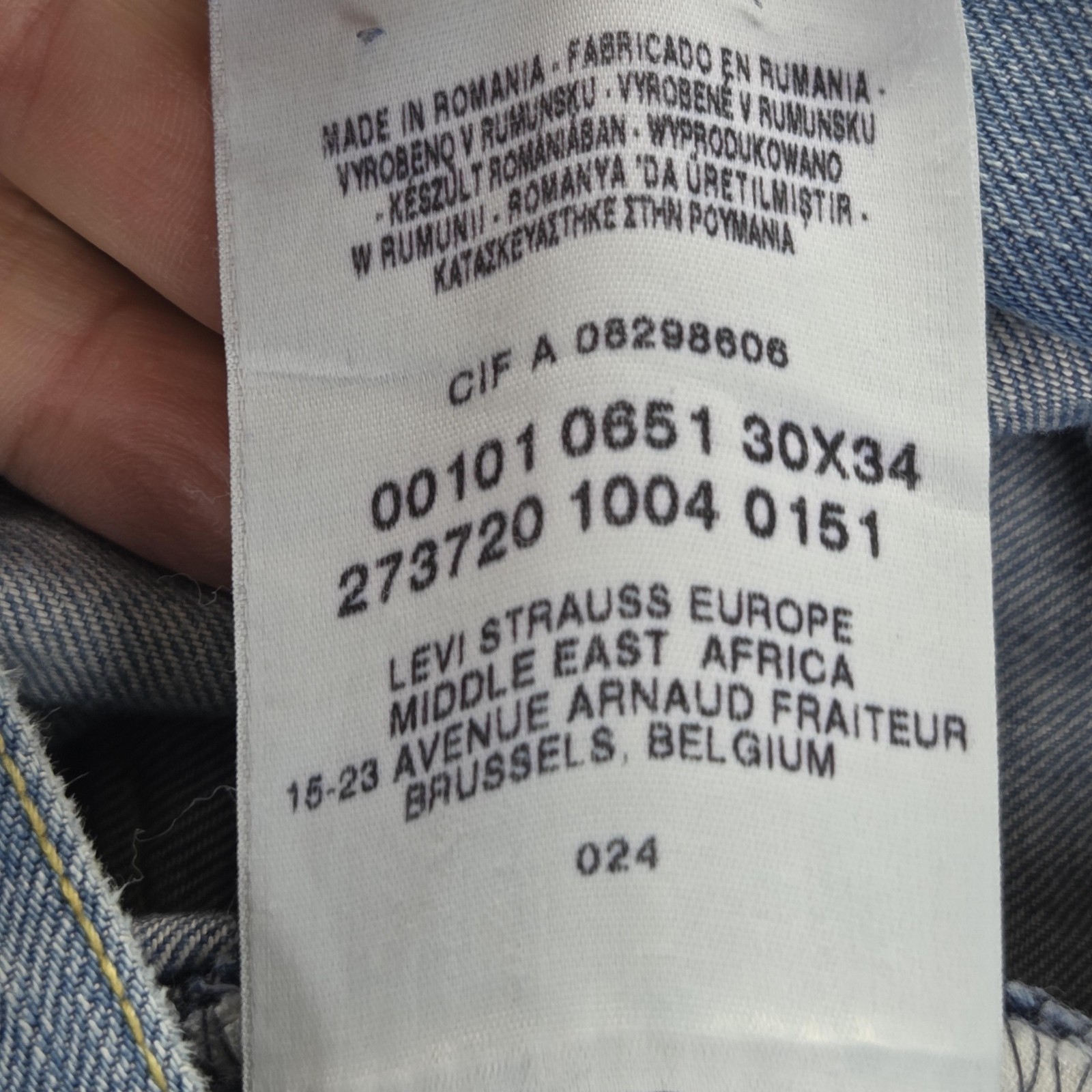 Vintage Levis Engineered Jeans Mens Blue Twisted Flap Pocket Fits 28×30