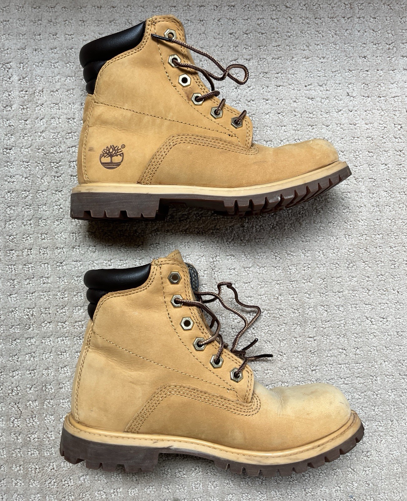 TIMBERLAND – Women’s Waterville 6 inch boots Shoe Size 6M