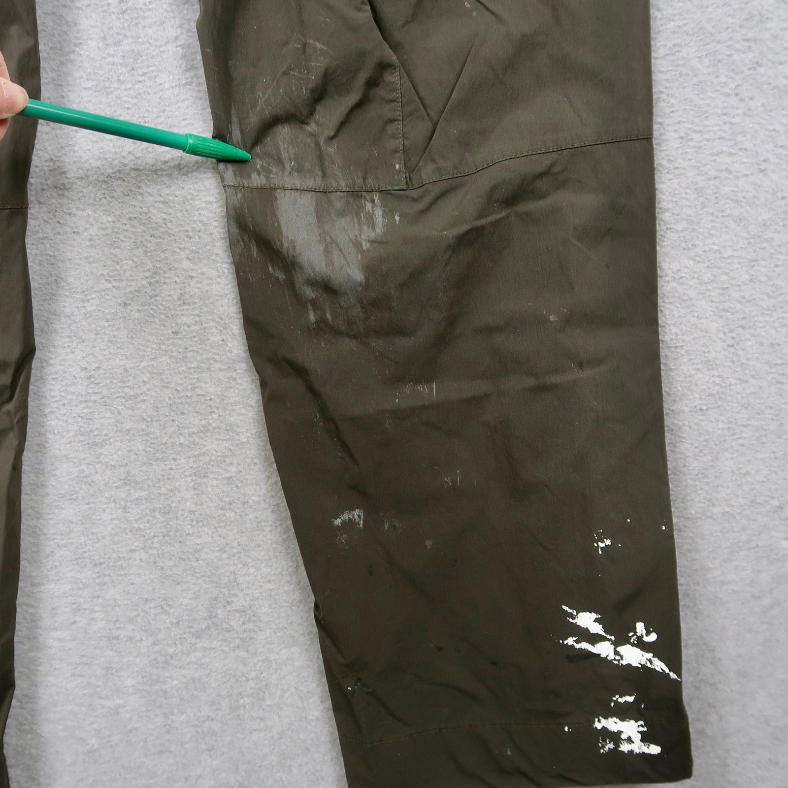 Arcteryx Mens Cargo Pants Size 30 Olive Green Distressed Paint Splatter Outdoor
