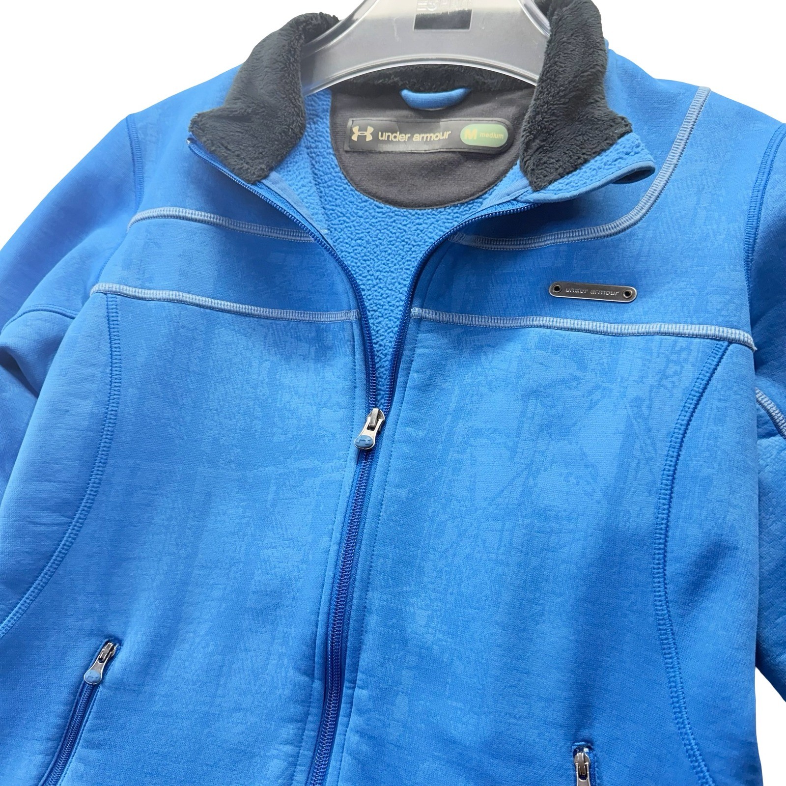 Under Armour Womens Blue Full Zip Fleece Jacket Size Medium Athletic Outdoor