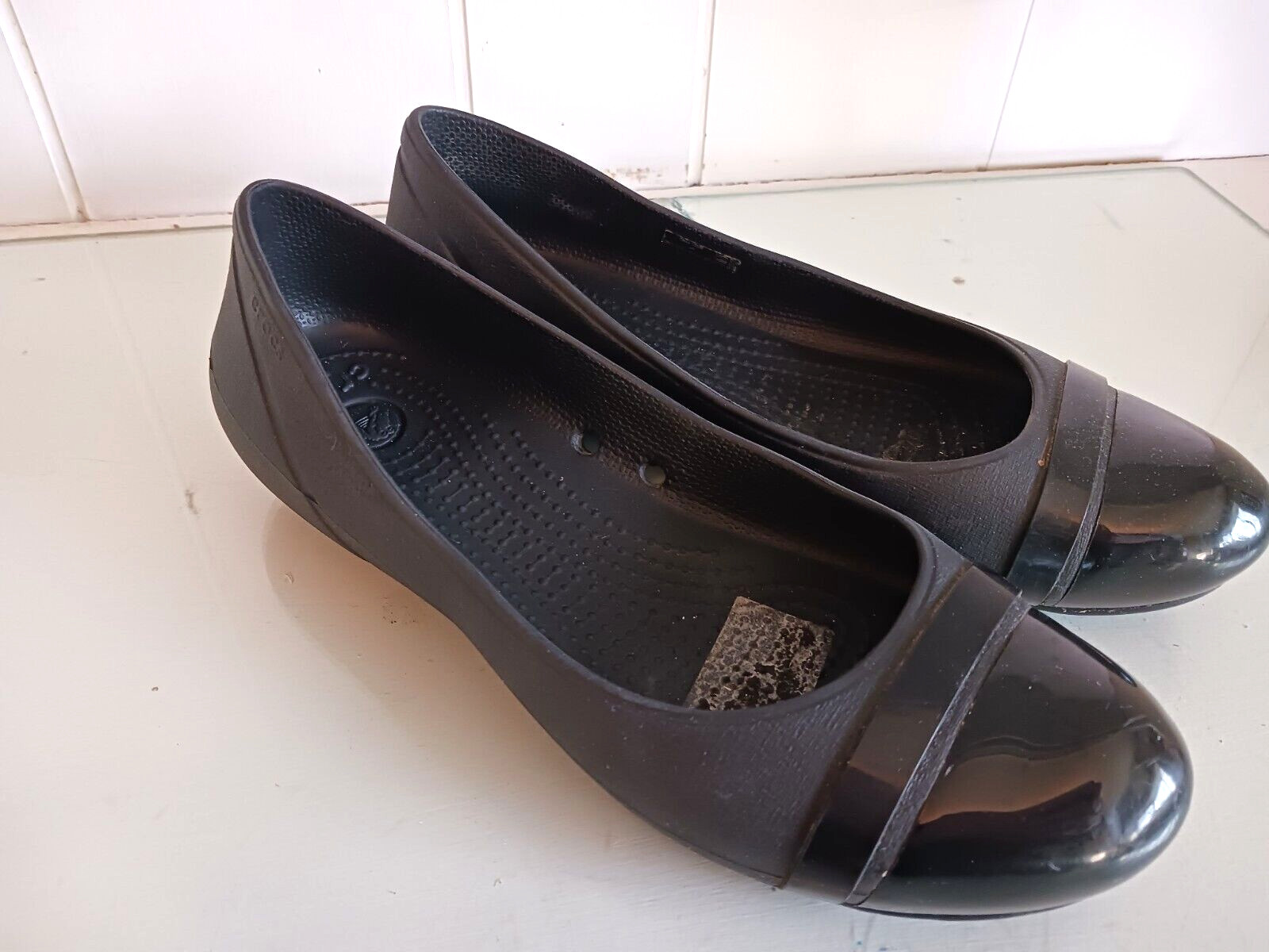Crocs Cap Toe Womens Size 8 Shoes Black Slip On Comfort Lightweight Ballet Flat