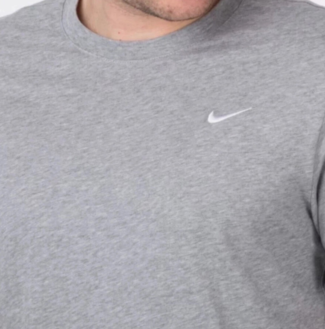 Nike Men’s Sportswear Embroidered Swoosh T-shirt Gray-X-Large