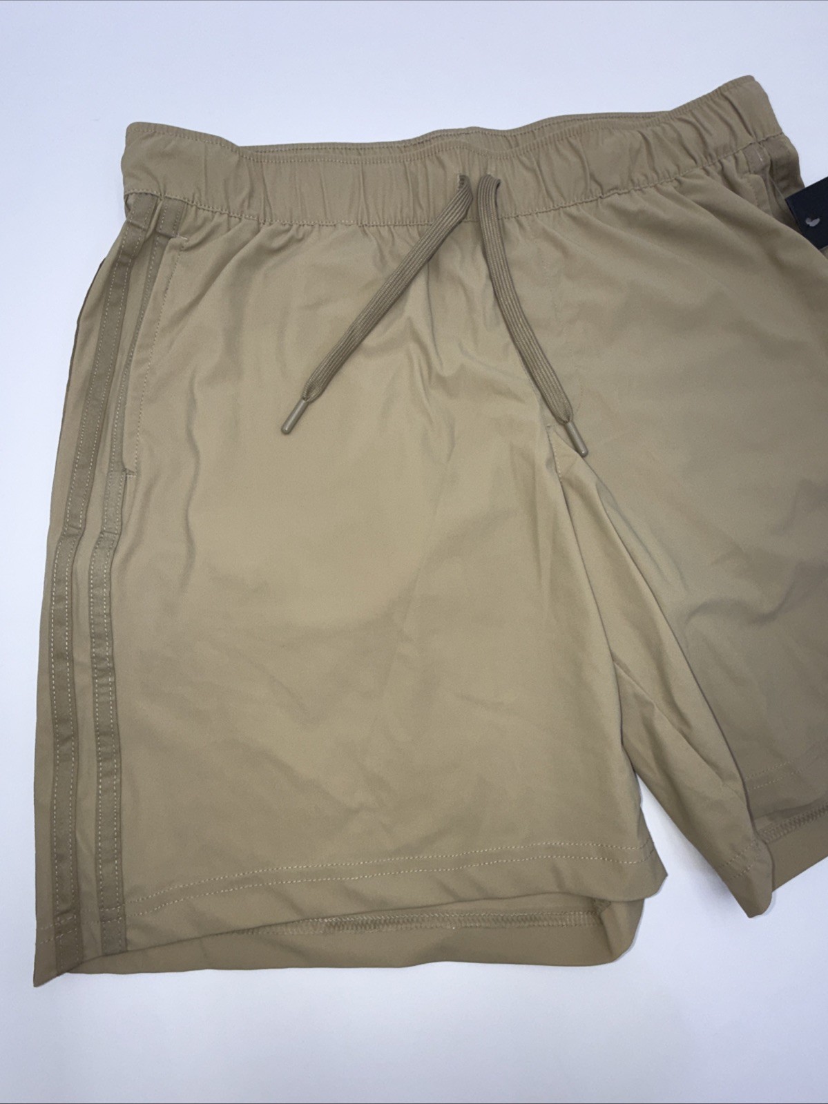 $45 Adidas Men’s Essential Shorts 7″ – ADVR0917 – Hemp – Medium – New With Tags
