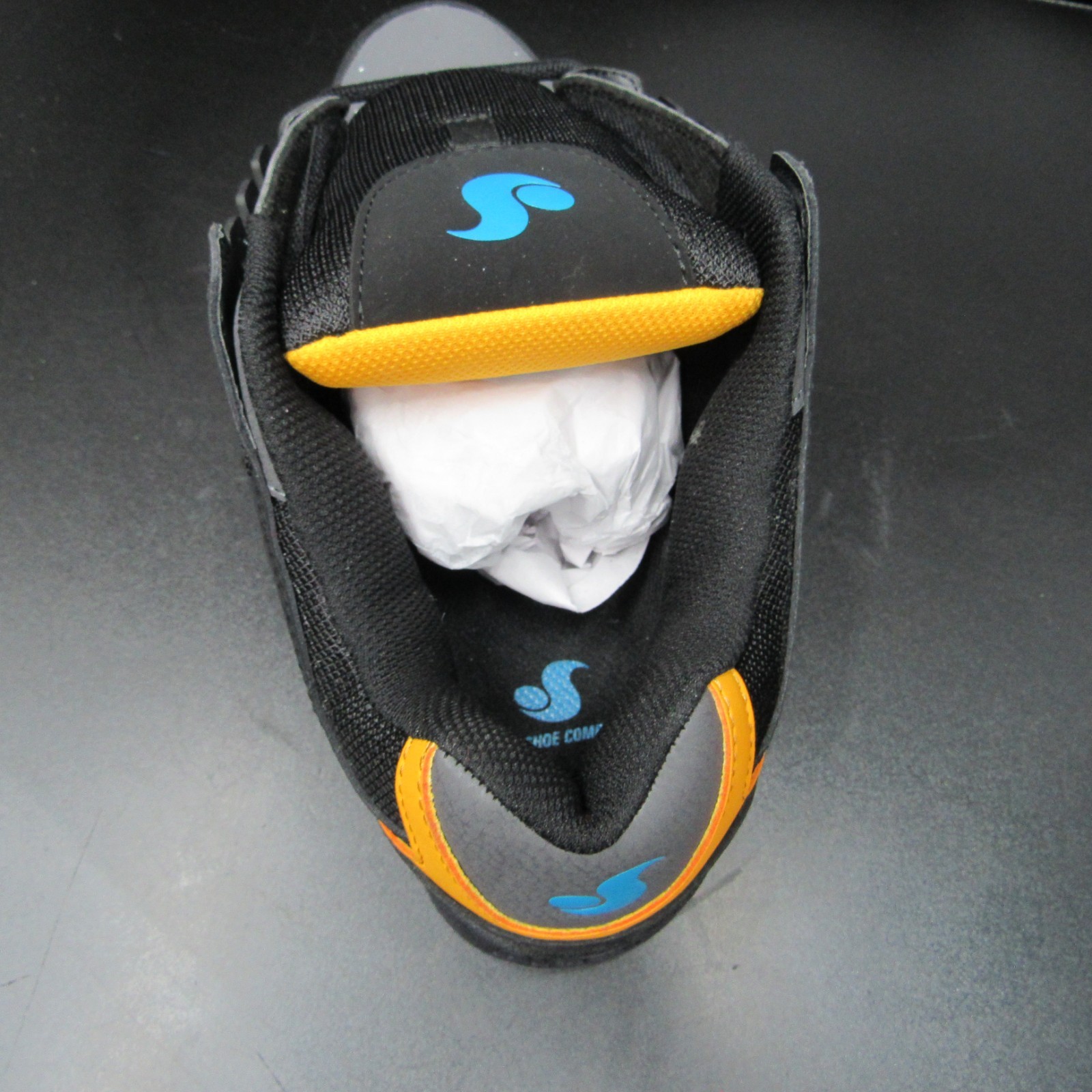 DVS Skateboard Shoes Celsius Black/Orange/Blue SIZE 9
