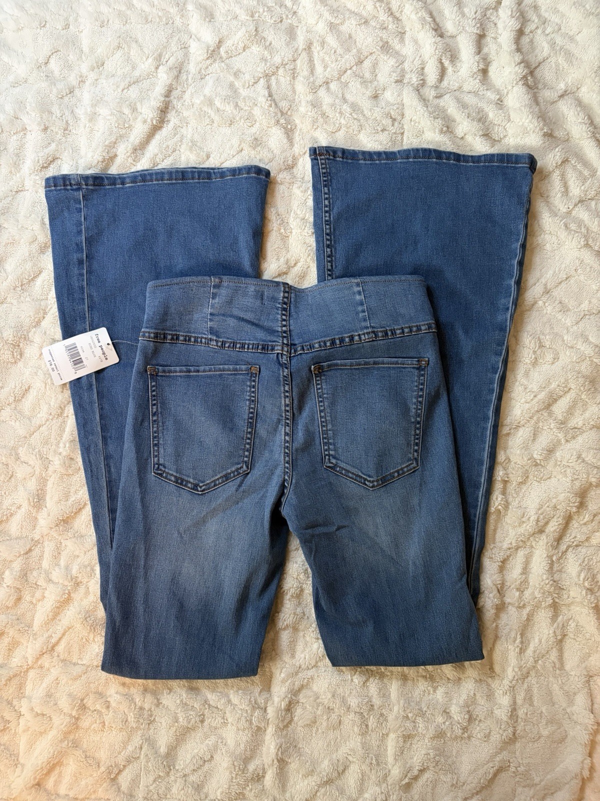 Free People Women’s Blue Denim Flared Jeans Solid 5-Pocket Regular Size 27