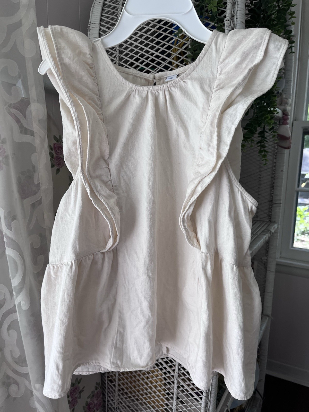 Old Navy Double Ruffle Flutter Sleeve Cream Cotton Top Size Medium Natural Fiber