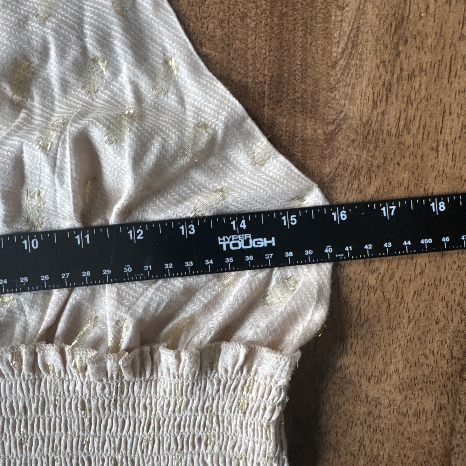 NWOT Surf Gypsy Sleeveless Smocked Halter Neck Cropped Top Beige Women’s Size M