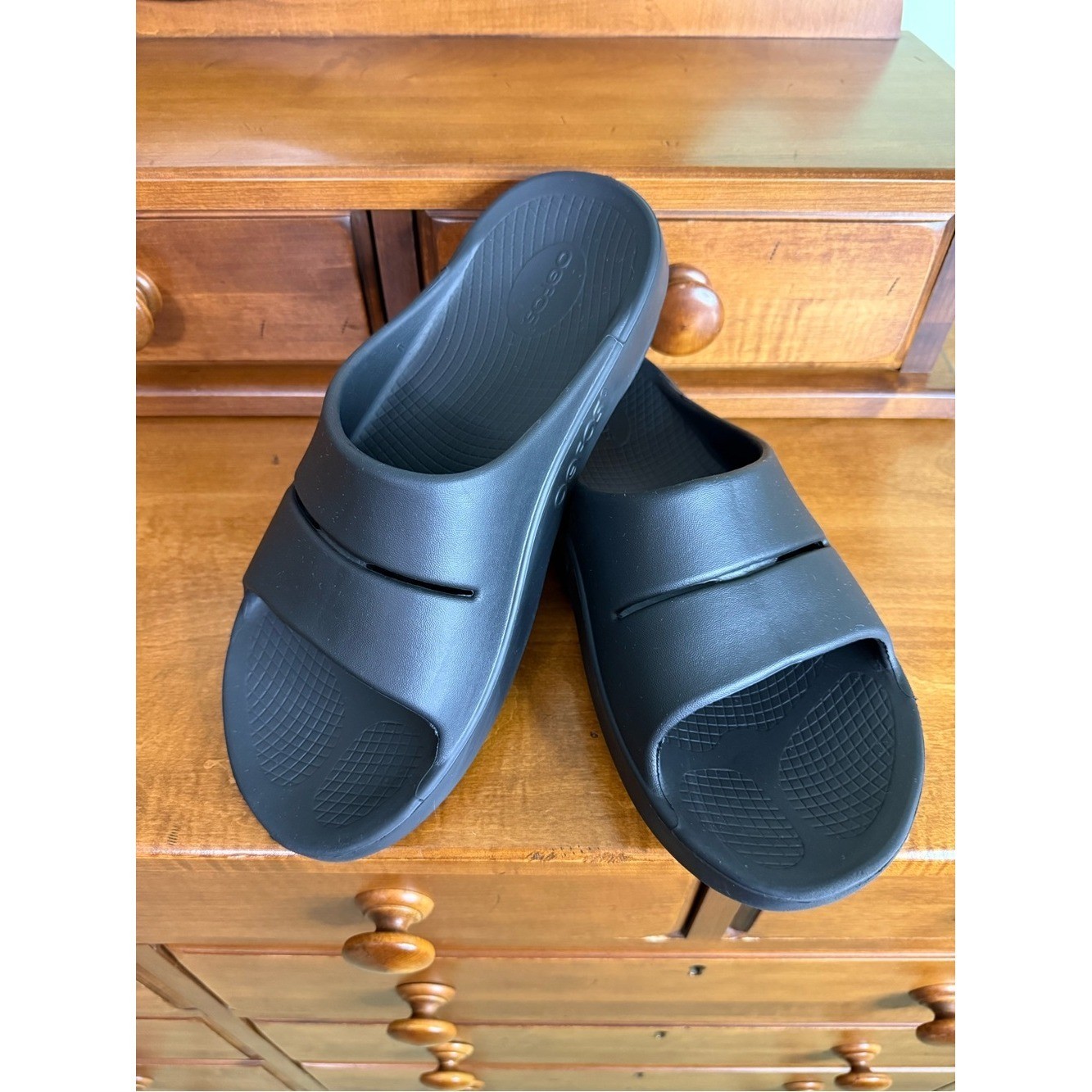 OOFOS OOAHH recovery slide sandals black M10 W12 EU42 orthotic, beach walking