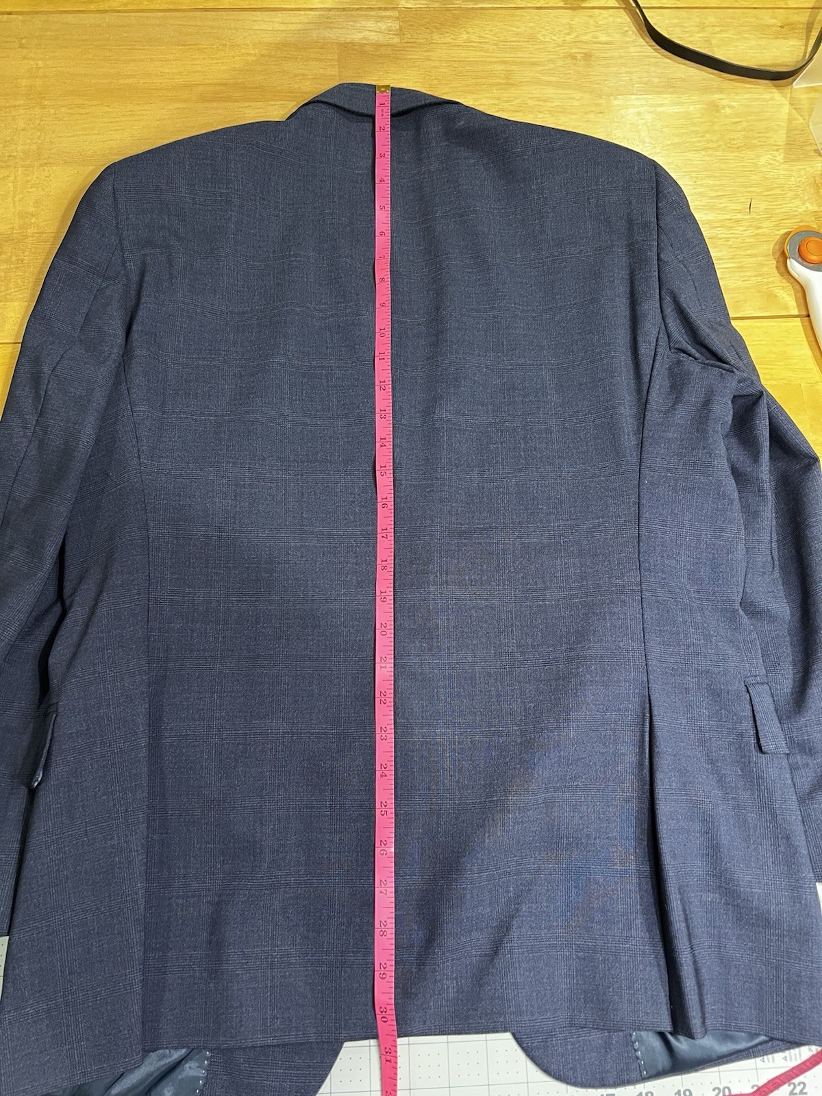 Hart Schaffner Marx Men’s Wool 2 Piece Suit Size 40R Navy Blue Plaid