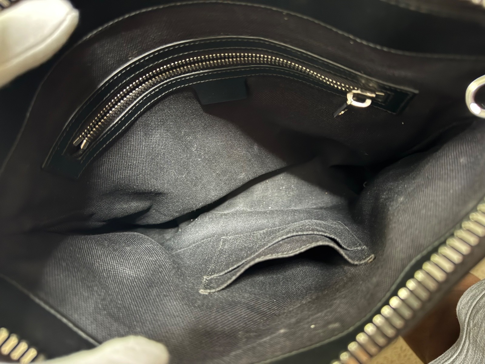 Gucci GG Messenger Crossbody Bag Large Authentic