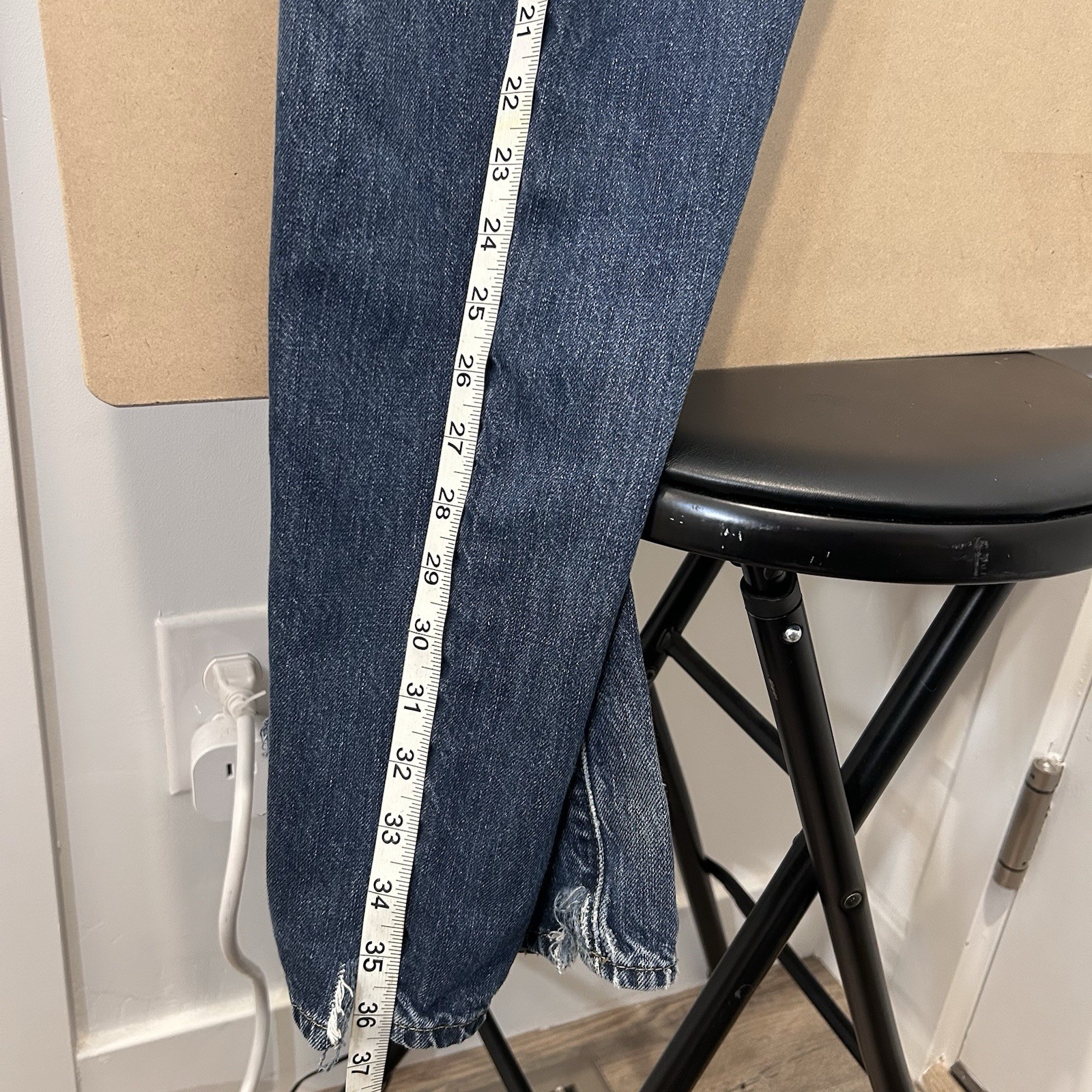 DKNY Jeans Straight Leg Distressed Men’s Jeans Cotton Zip 32 X 30 Comfy!