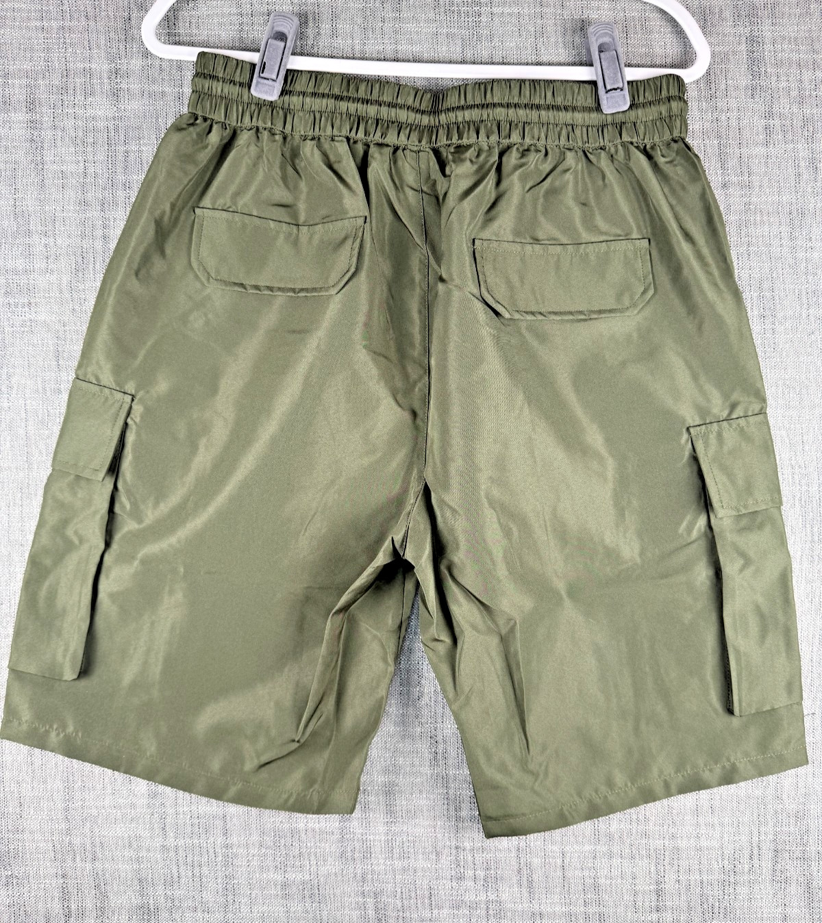 Size M (Women’s L) – WESC Nylon Cargo Wind Shorts Olive Green Lightweight NWT