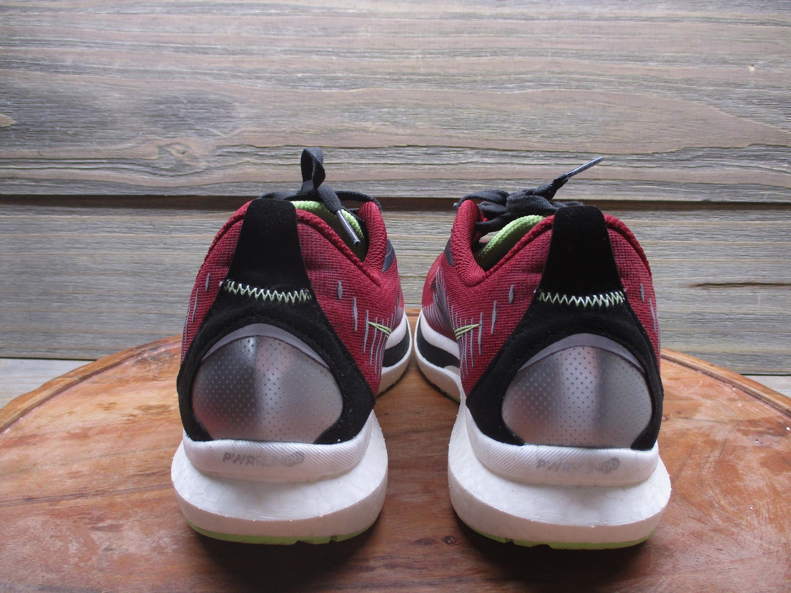 Saucony Endorphin Speed 2 Shoes Mens Size 9.5 Red Running Sneakers S20688-130