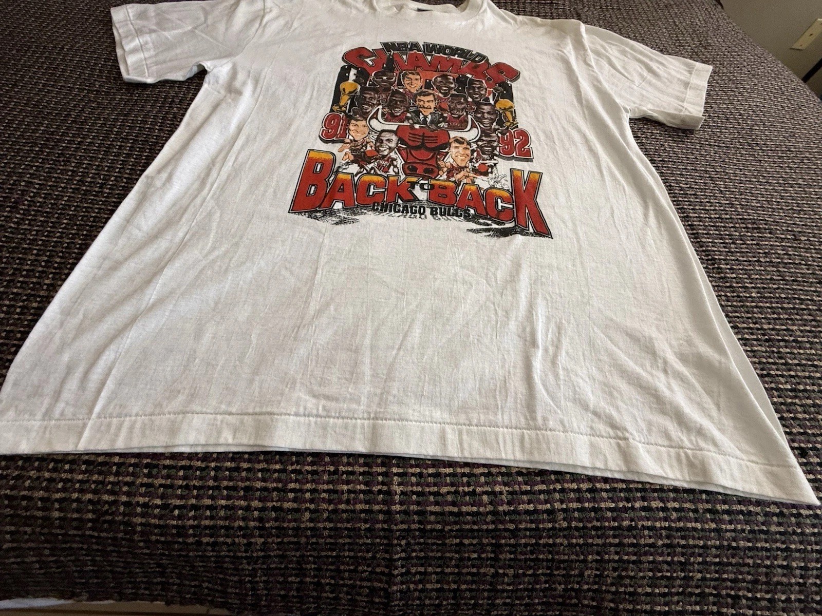 Vintage Chicago Bulls 1992 Back To Back Champions Caricature T Shirt Size XL