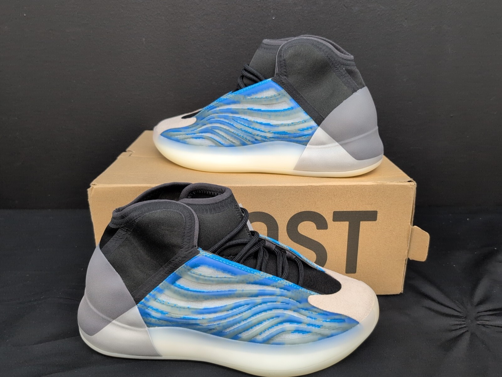 Adidas Yeezy Quantum Shoes Men’s Comfort Sneakers US 8.5 Frozen Blue GZ8872