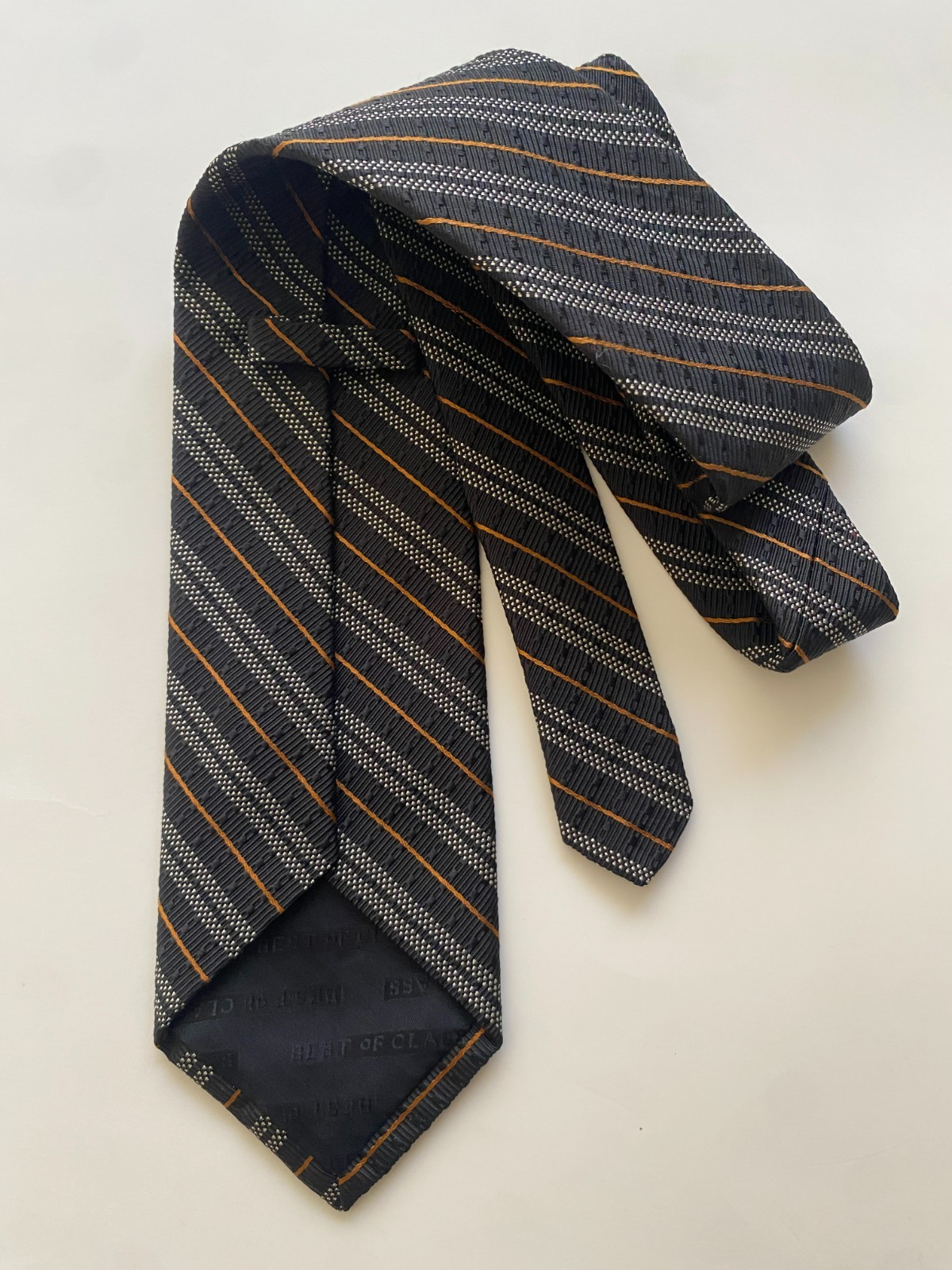 ROBERT TALBOTT BEST OF CLASS SILK TIE.60X3.75 ” WIDE.USA.NEW.
